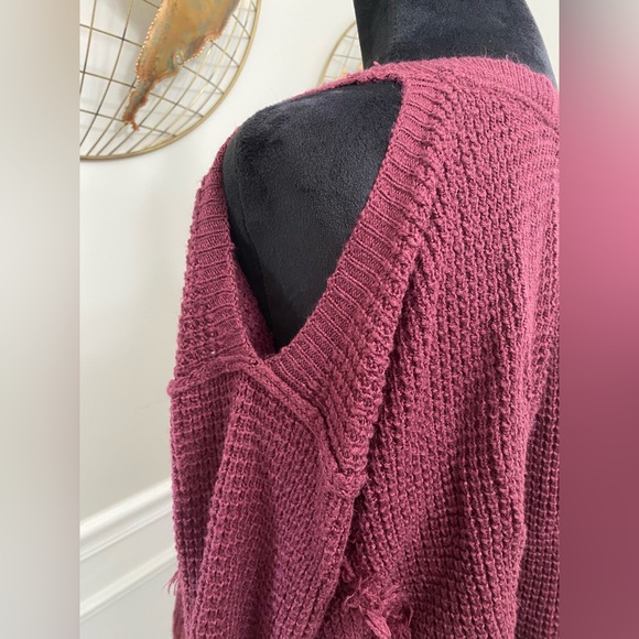 Coco + Jaimeson | Open Shoulder Ragged Sweater - Picture 5 of 6